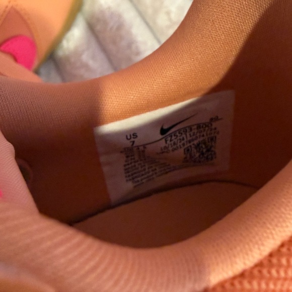 Women's Nike Field General Agate Hyper Pink Size 7 - Picture 7 of 7